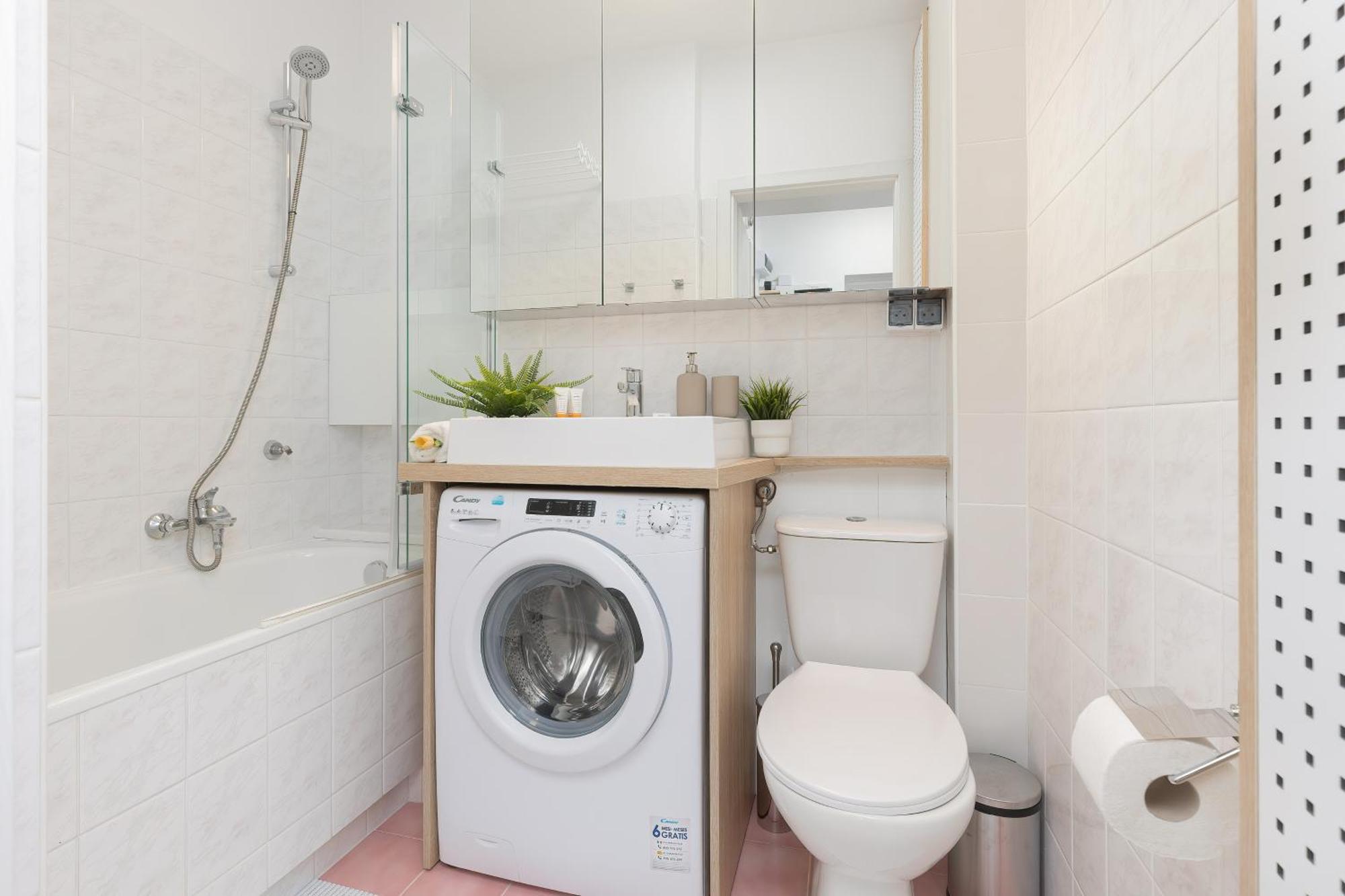 Bright Apartment Warsaw Srodmiescie By Noclegi Renters Luaran gambar