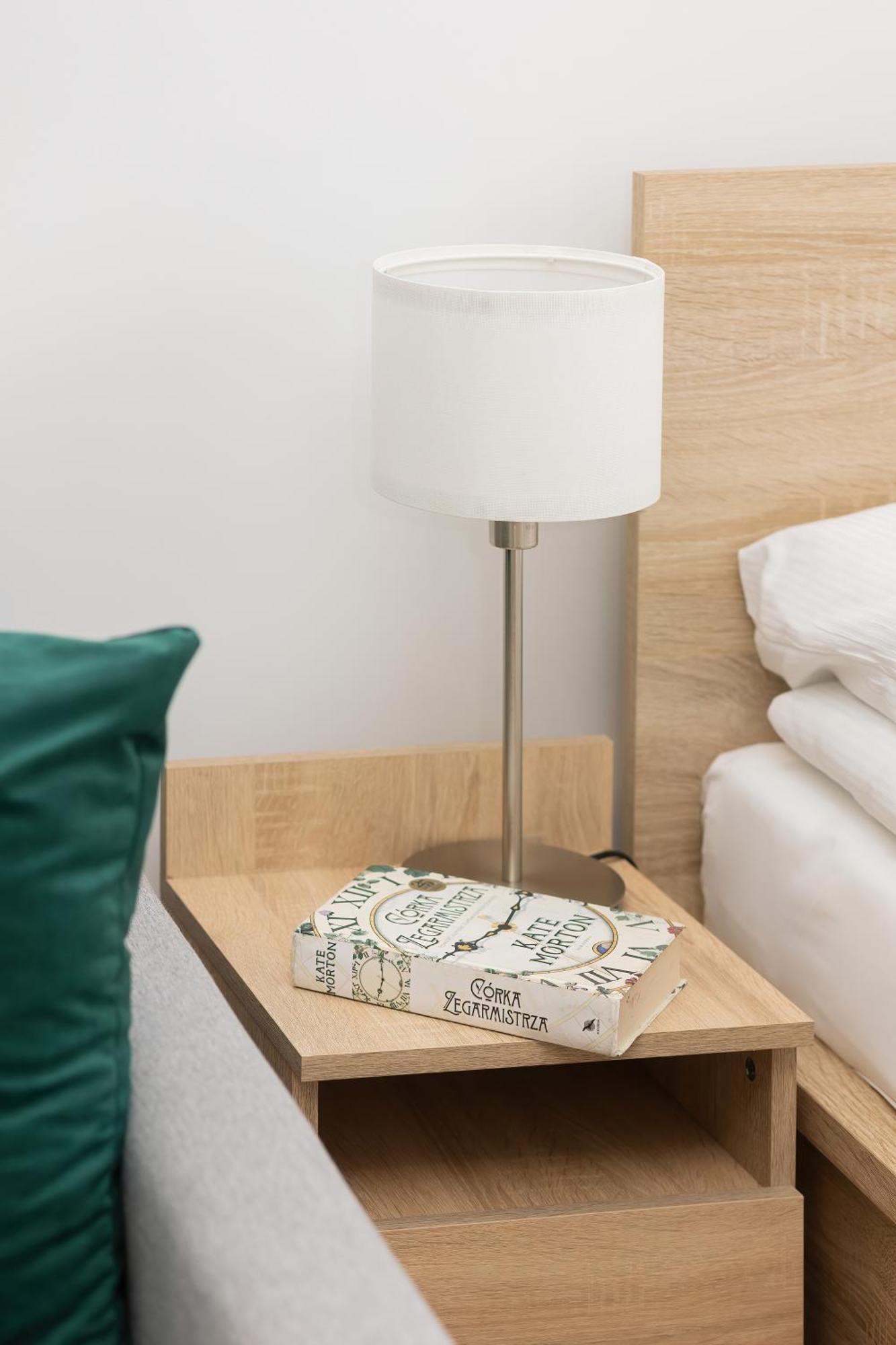Bright Apartment Warsaw Srodmiescie By Noclegi Renters Luaran gambar